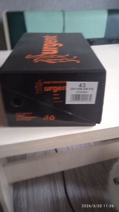 Продам спец обувь