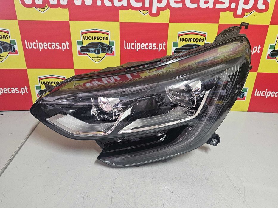 Otica Esquerda Renault Megane IV | 139281