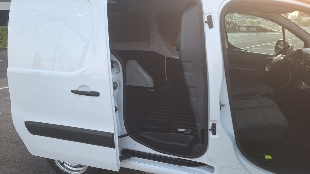 Peugeot Partner 1.6  cx. automática