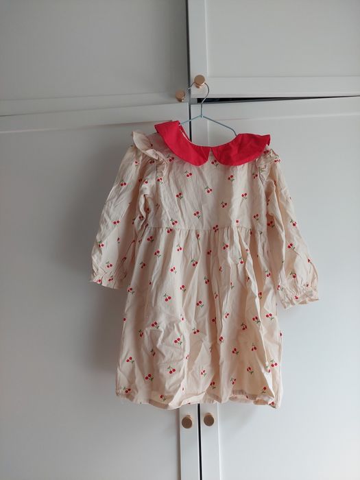 Sukienka kołnierzyk wisienki 116/122 temu