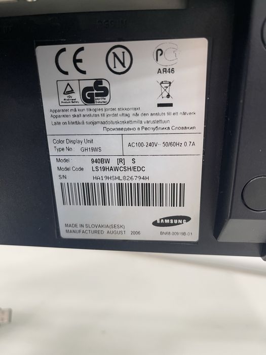 Monitor Samsung SyncMaster 940BW 19” Widescreen com Ajuste de Altura