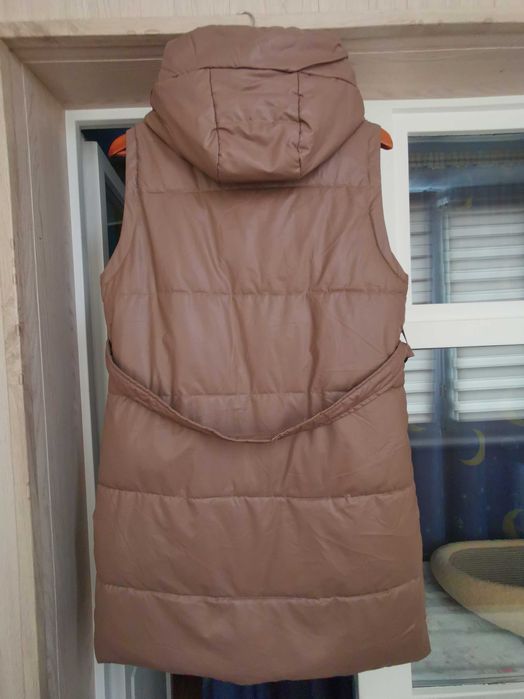 Безрукавка жіноча