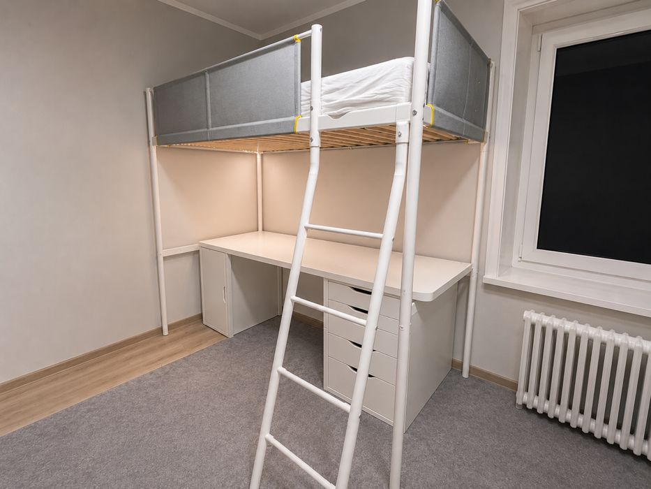 Łóżko pietrowe z antresola ikea