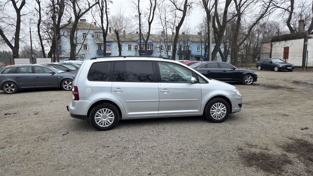 2007 Touran 1.6 mpi 7 місць