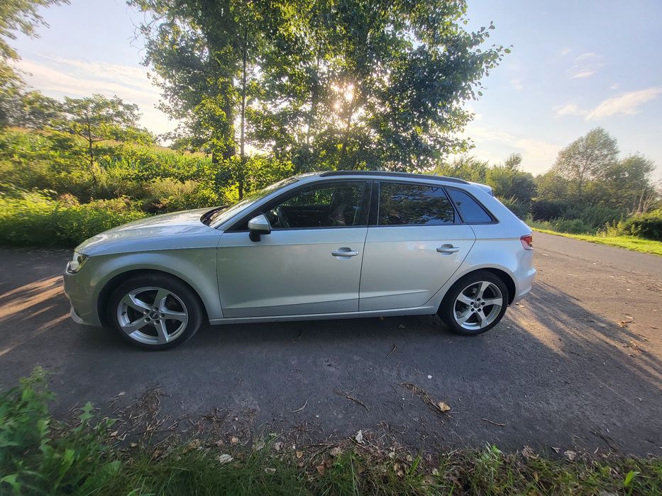Sprzedam Audi A3 2014 rok, 280 000 km 27250.00zł