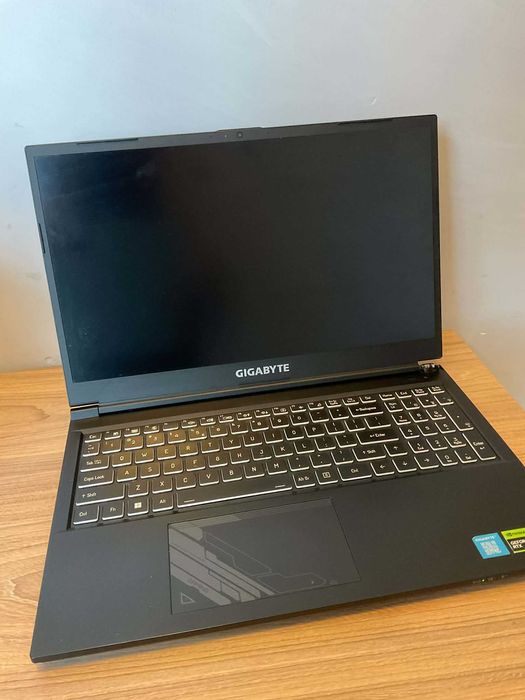 Gigabyte G5 KF i5-12500H/16GB/512 RTX4060