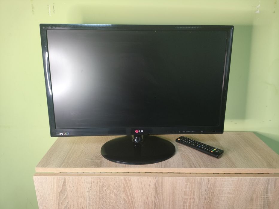 Телевизор LG 24' smart Full hd