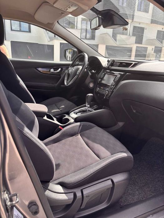 Nissan Qashqai 1.5 dCi Automático – Muito Estimado – 2016