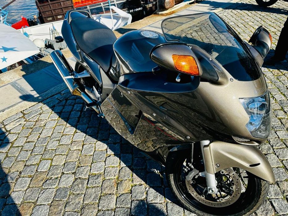 Honda cbr 1100 xx