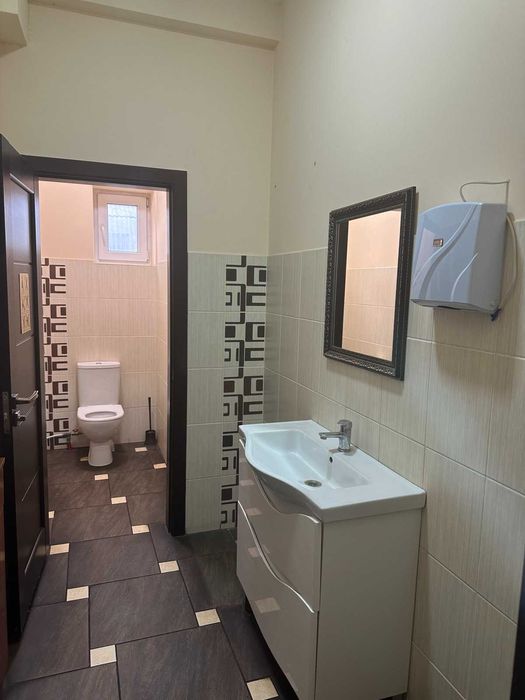 Продаж комерційного приміщення в центрі с.Руська Поляна