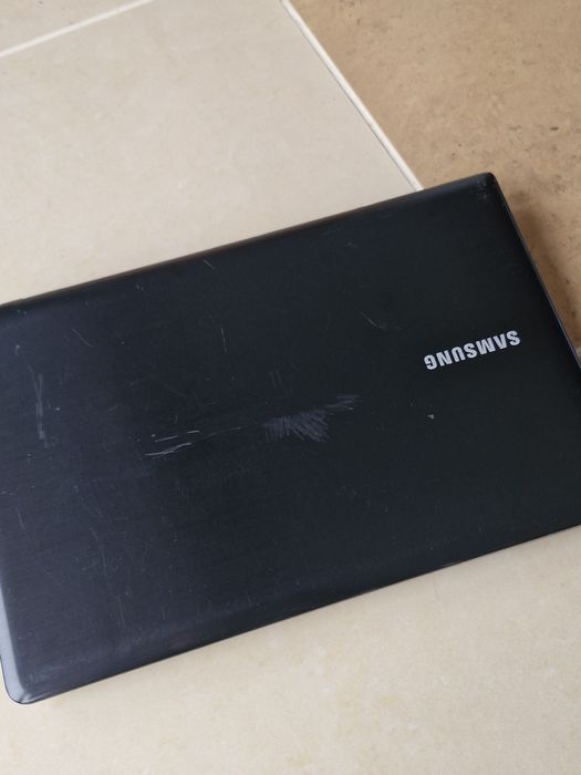 Laptop Samsung z wejściem DVD okazja