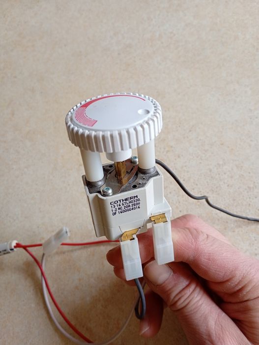 Termostat do bojlera 20A cotherm
