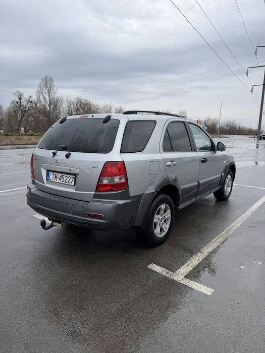 Kia Sorento 2.5 дизель механика 4*4