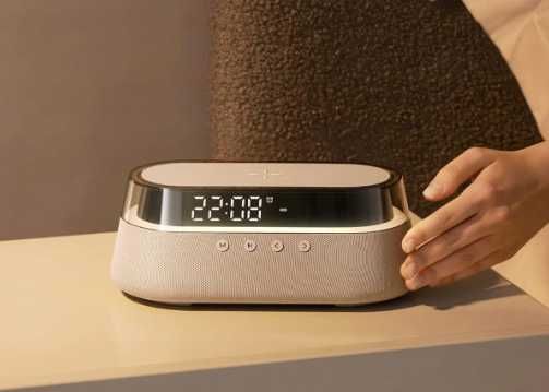 EZVALO Budzik z bezprzewodowym ładowaniem indukcja radio bluetooth