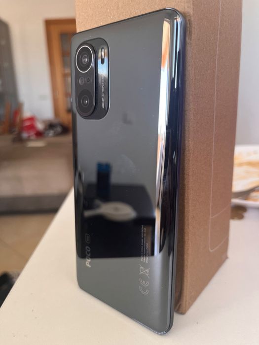 Negociável Xiaomi Poco F3 | 8Gb RAM | 256GB armazenamento PRETO