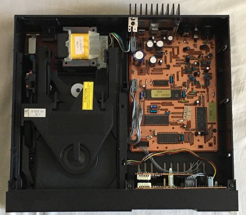 CD програвач Philips CD 360