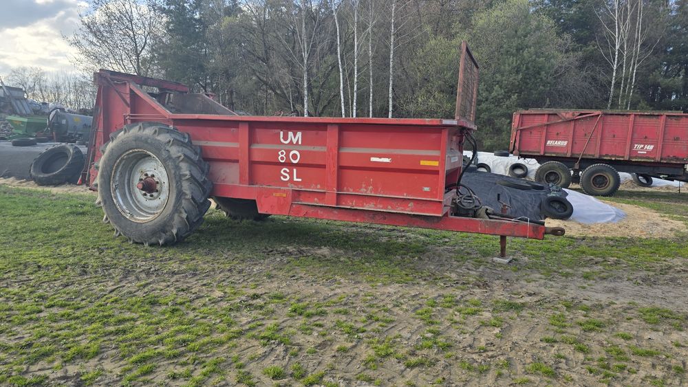 Rozrzutnik obornika Samson  UM80