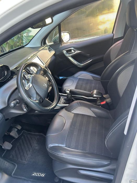 Peugeot 2008  1.2 VTI Allure 2008