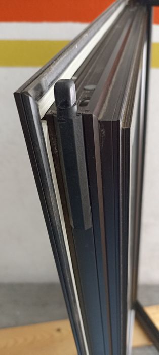 Janela alumínio com vidro duplo