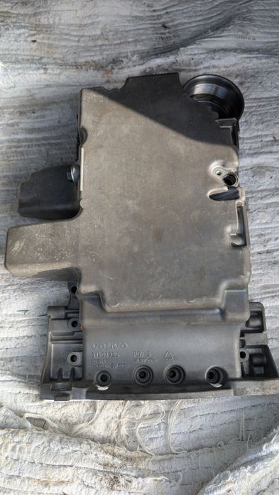 Cárter de óleo original Volvo V40 – Referência 31401925