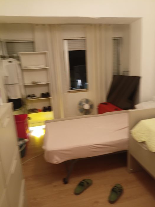 ARRENDO QUARTO compartilhado