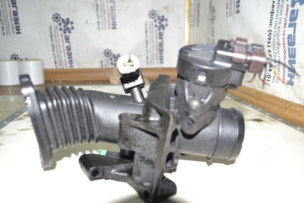 Дросельна заслінка Ford Focus 2 1.6tdci 2004-2011 9643836980