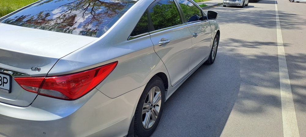 Hyundai Sonata 2012 VIN KMHEC41LBDA508764 фото оголошення 2 з 18