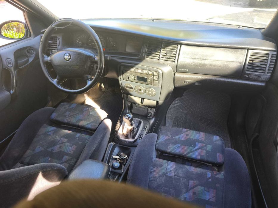 Opel Vectra Caravan Sport 2.0 DTi
