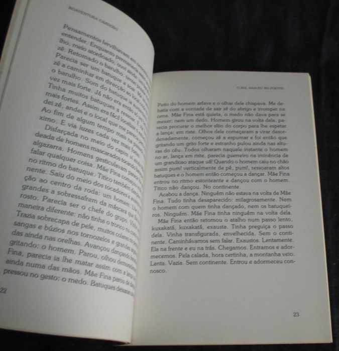 Livro A Morte do Velho Kipacaça Boaventura Cardoso
