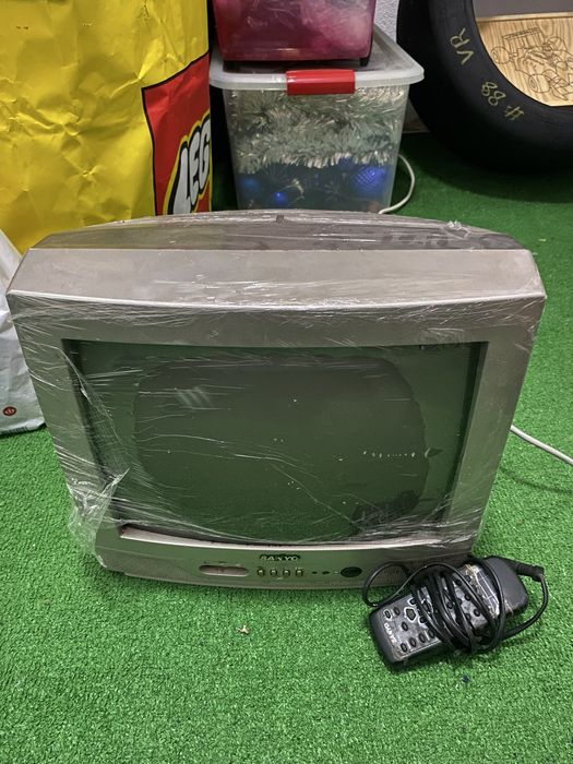 Televisão antiga Sanyo