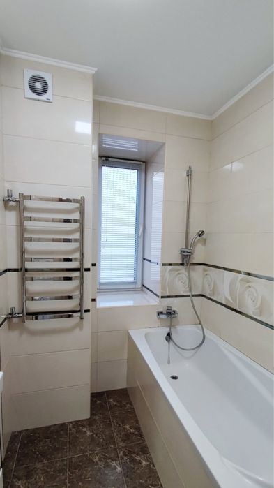 Продаж вул. Дениса Рачiнського,25А. 15 хв Метро