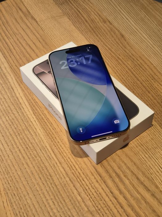 Продам iPhone 16 pro 256gb
