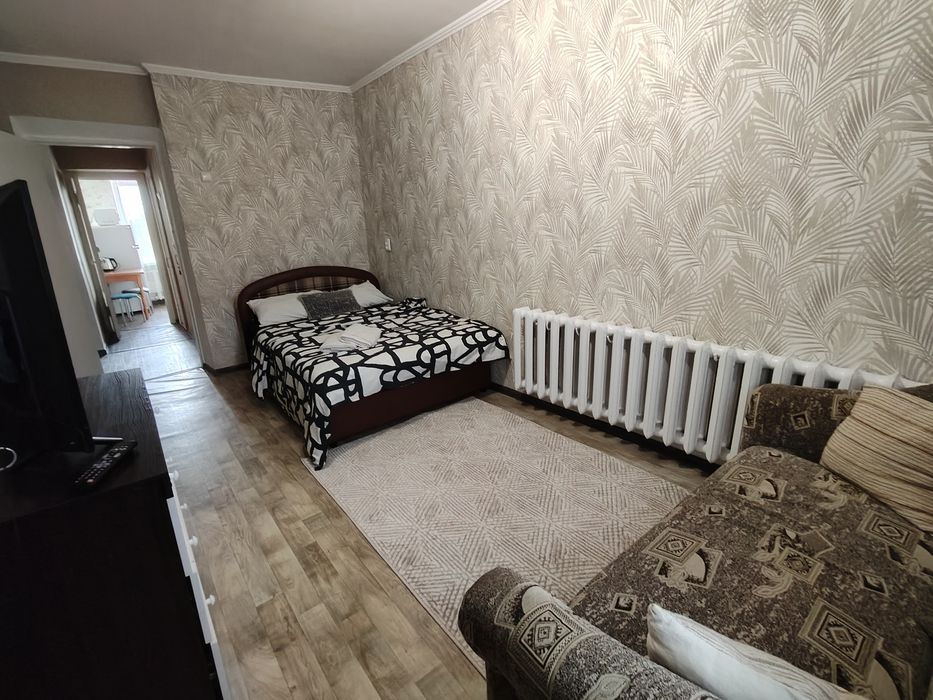 Подобово 1-кімн квартира в центрі Прилук