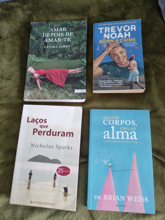 Livros trevor Noah e outros