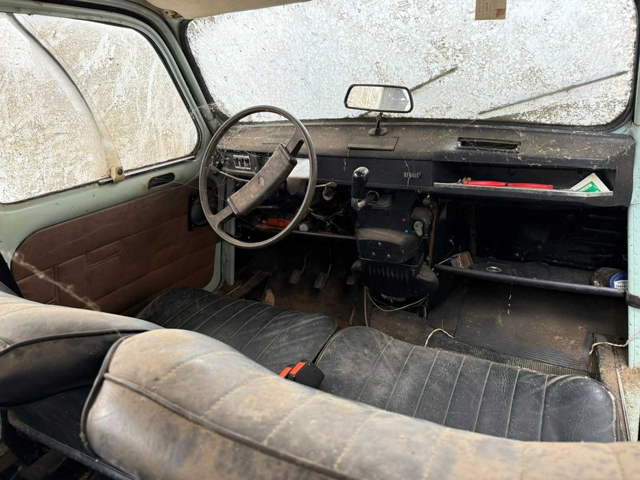 Vendo veículo RENAULT 4L ORIGINAL 1976