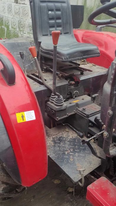 Продам трактор dw 404 ad