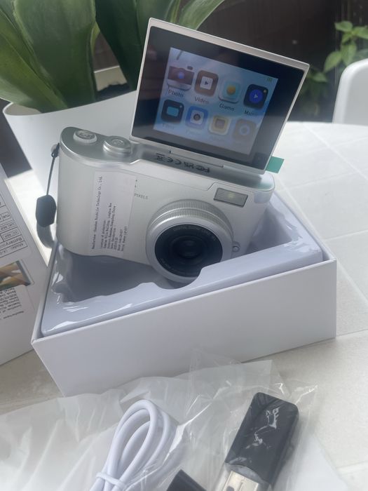 Maquina digial 4K Nova branca