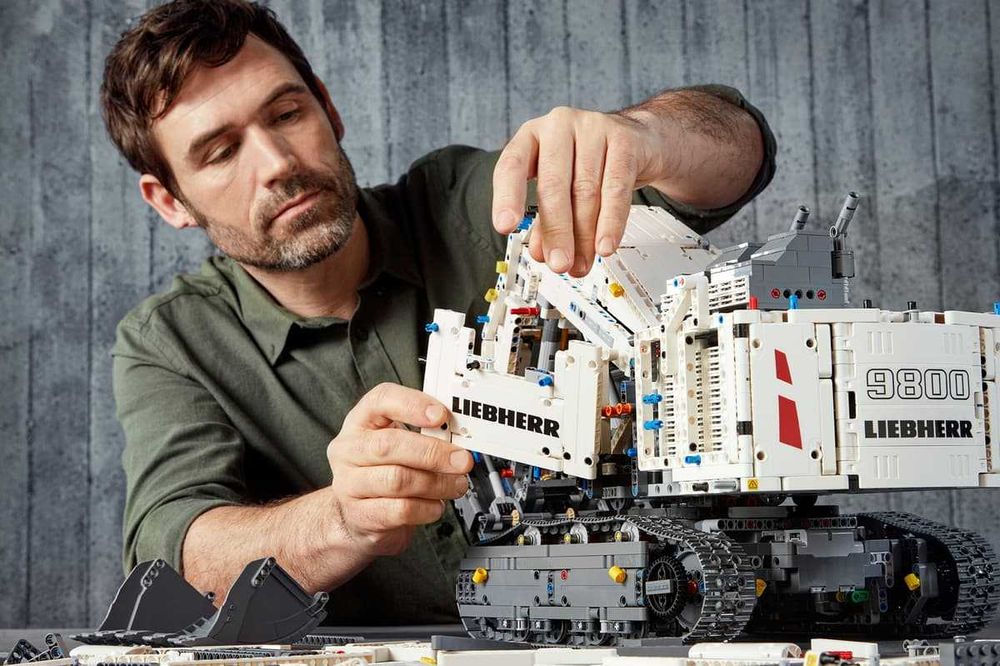 Lego Technic 42100 Koparka Liebherr R 9800