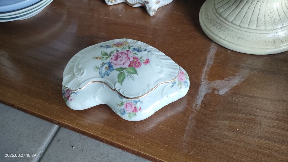 Caixa Guarda-Joias Vintage em Porcelana Fina "VS Portugal / Limoges"