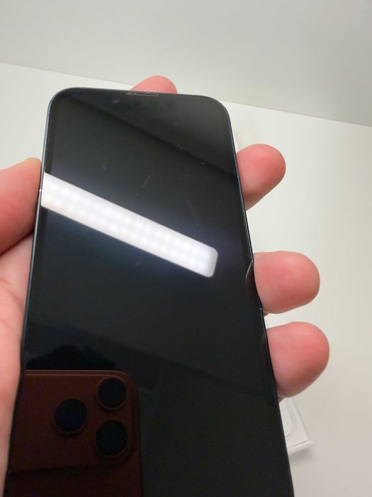 Apple iPhone 13 mini・128GB・Meia-noite (Factura e Garantia)