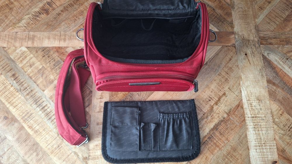 Kosmetyczka miękka Wittchen kuferek walizka na kosmetyki