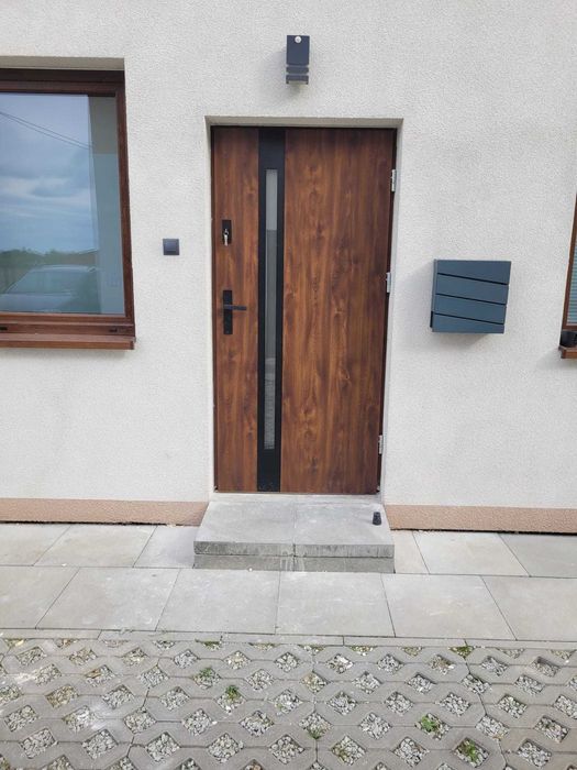 Promocja! Drzwi wewnątrzklatkowe z montażem!!