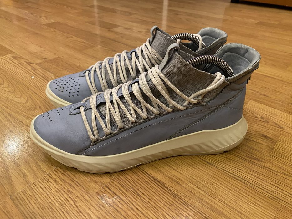 Ecco кроссовки женские 41 (26-26,3см) clarks camper