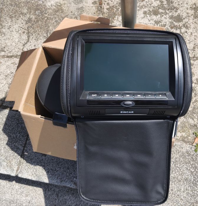 Encosto de cabeça com DVD