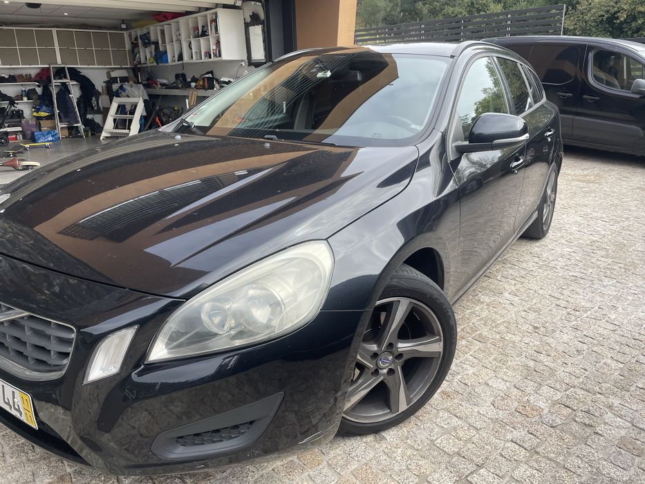 Volvo V60 diesel — photo 2