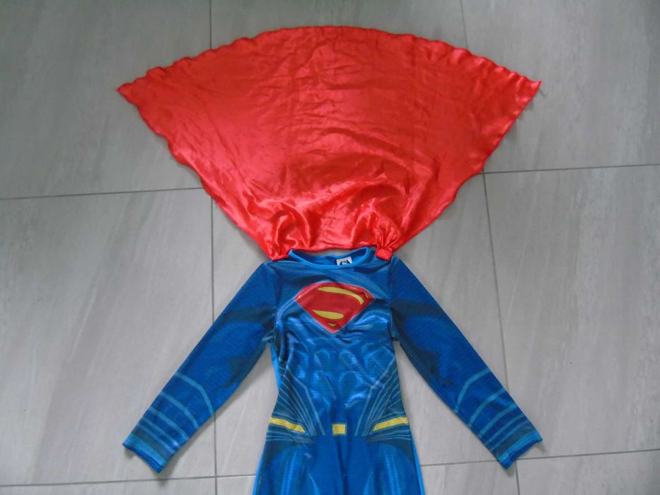 strój Superman 7-8 lat