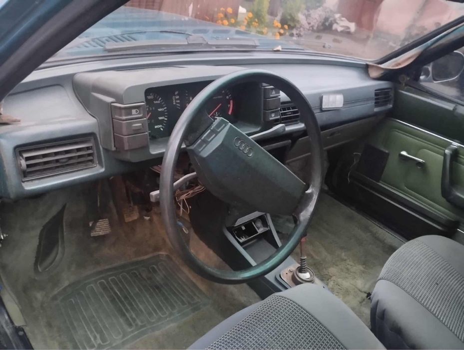 Продам       ауди 80.