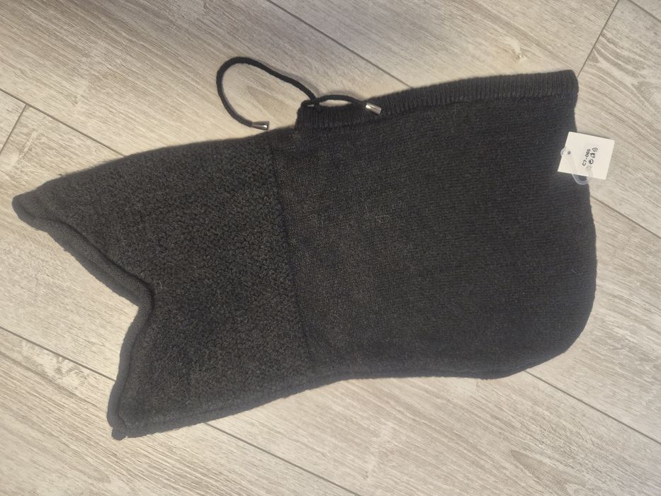 Komin z kapturkiem sweterkowy