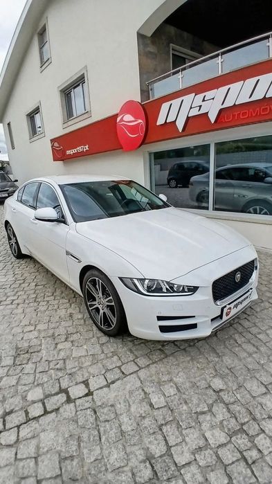 Jaguar XE 2.0 D Prestige Aut.