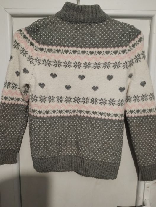 Тепленька кофтинка для дівчаток